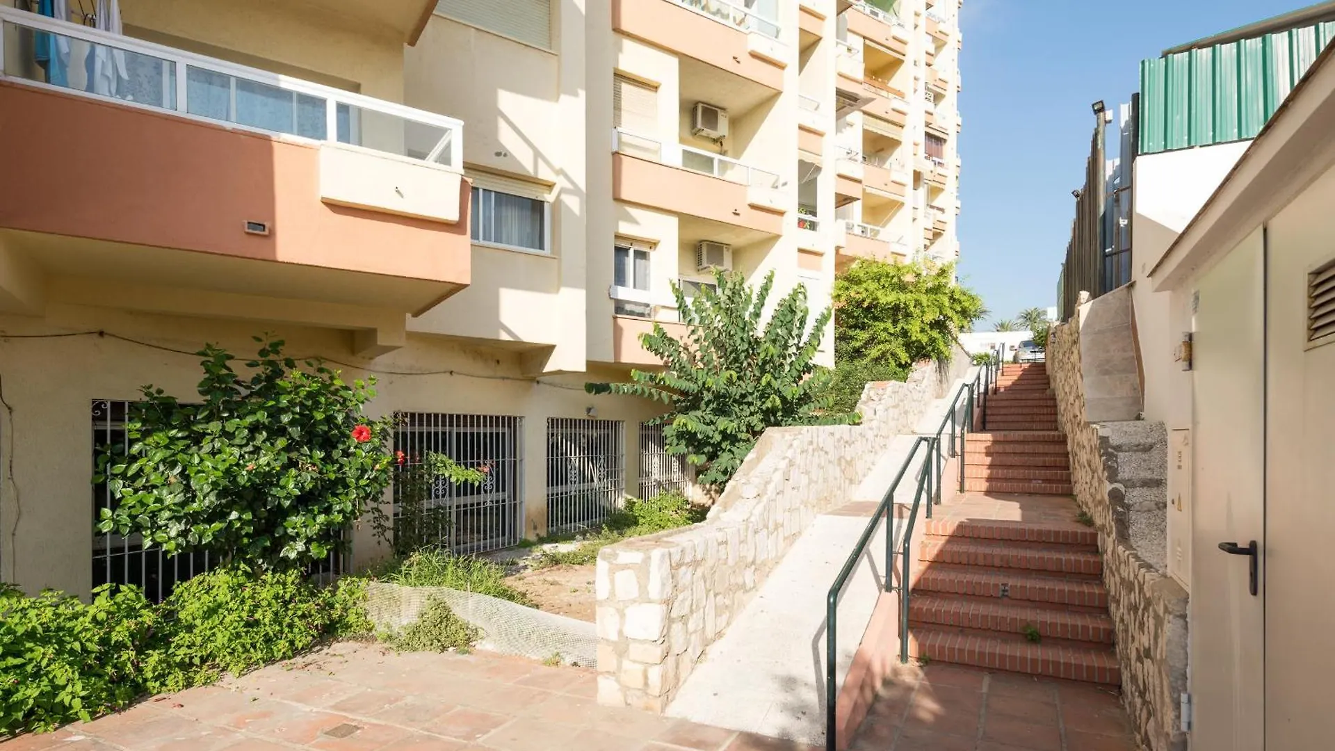 Malagasuite Benalmadena Sea View 0*,  Spain